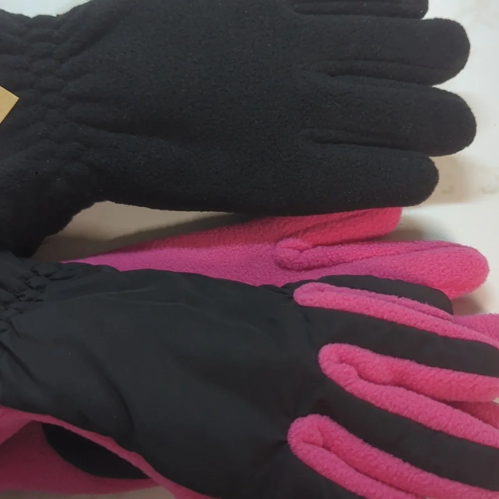 2pairs Kids Black and Pink Winter Gloves